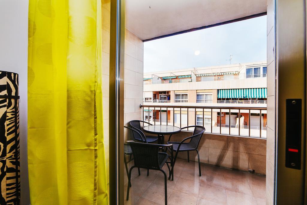 Apartamentos Madrid Torrevieja Eksteriør billede